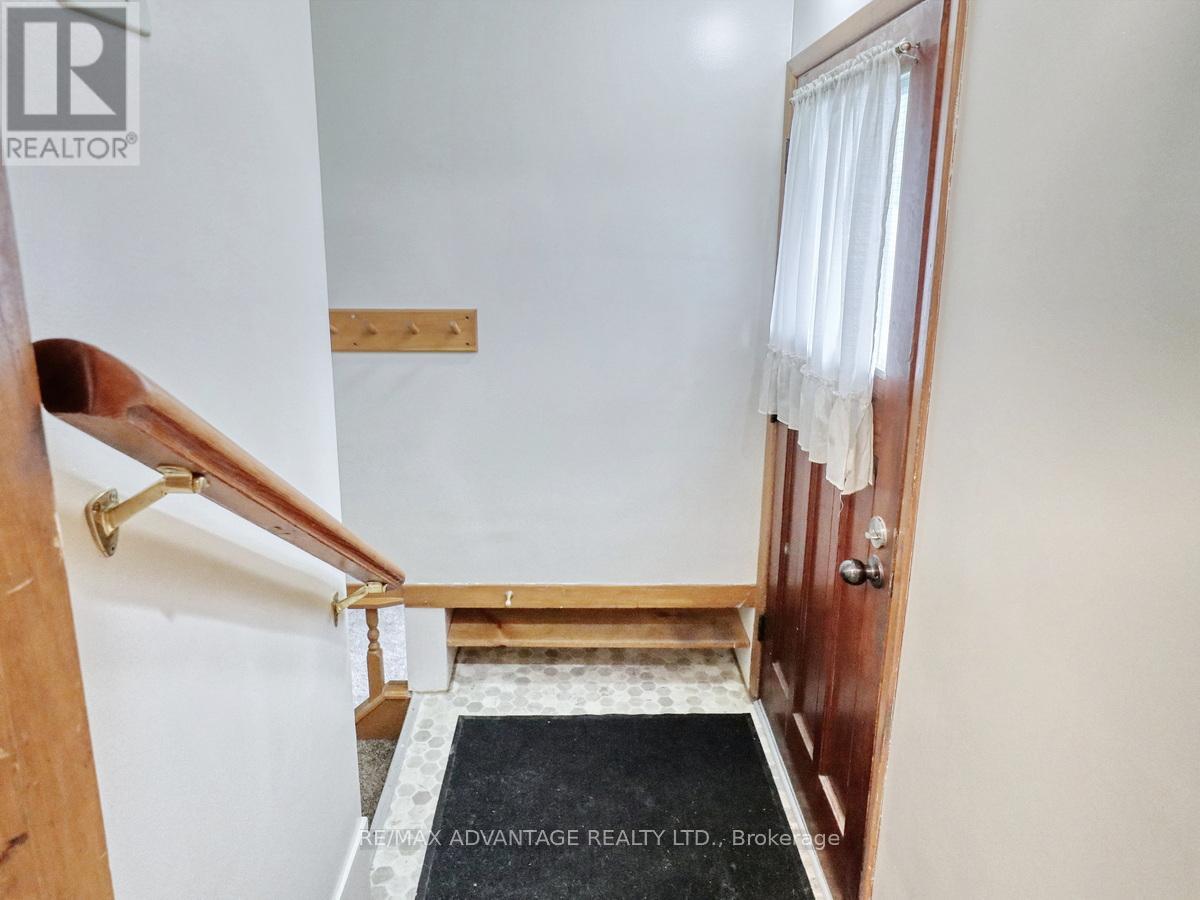 33-35 Adare Crescent, London South, Ontario  N6C 2S7 - Photo 25 - X12208861
