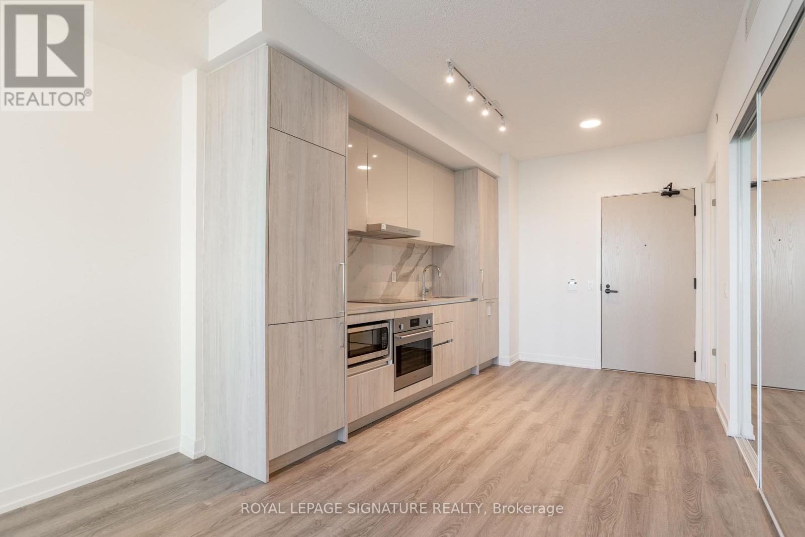 4505 - 195 Commerce Street, Vaughan, Ontario  L4K 0P9 - Photo 12 - N12199710