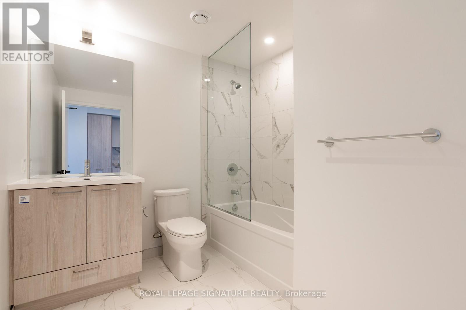 4505 - 195 Commerce Street, Vaughan, Ontario  L4K 0P9 - Photo 4 - N12199710