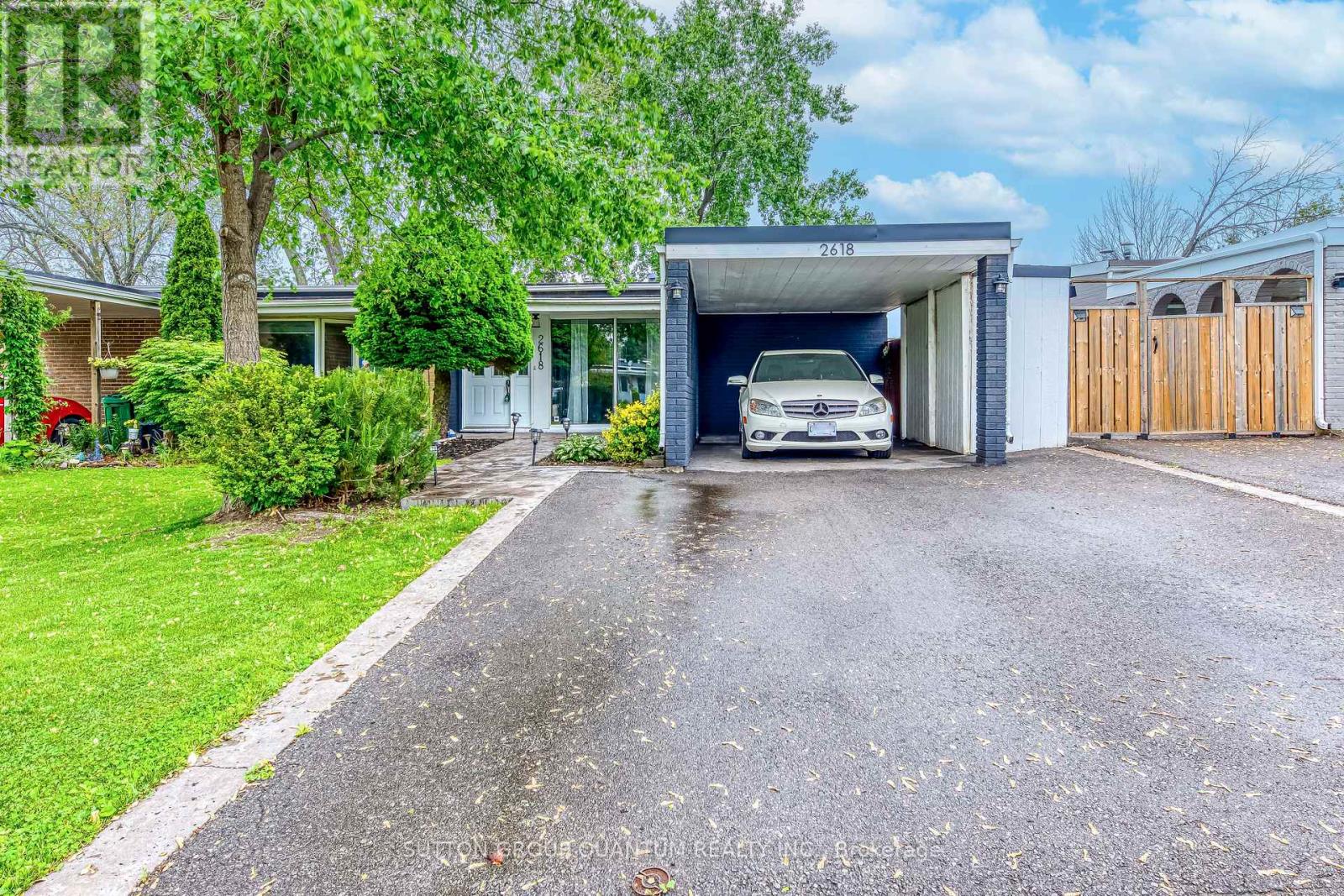 2618 Constable Road, Mississauga, Ontario  L5J 1W2 - Photo 1 - W12203420