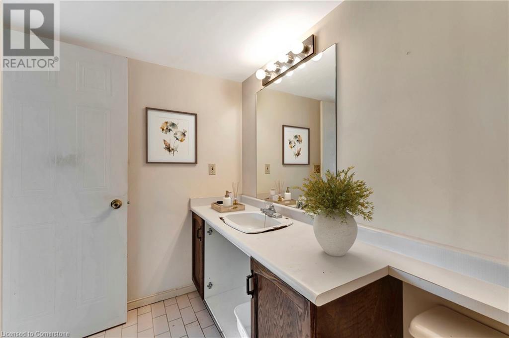 1270 Maple Crossing Boulevard Unit# 1502, Burlington, Ontario  L7S 2J3 - Photo 8 - 40726684