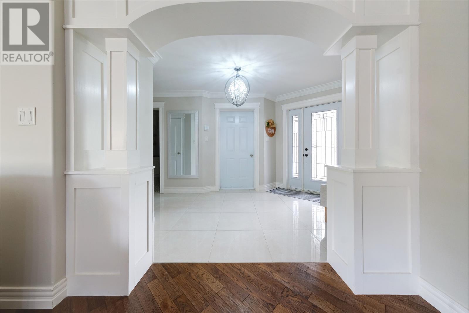 Property at 3 South Brook Drive image 3