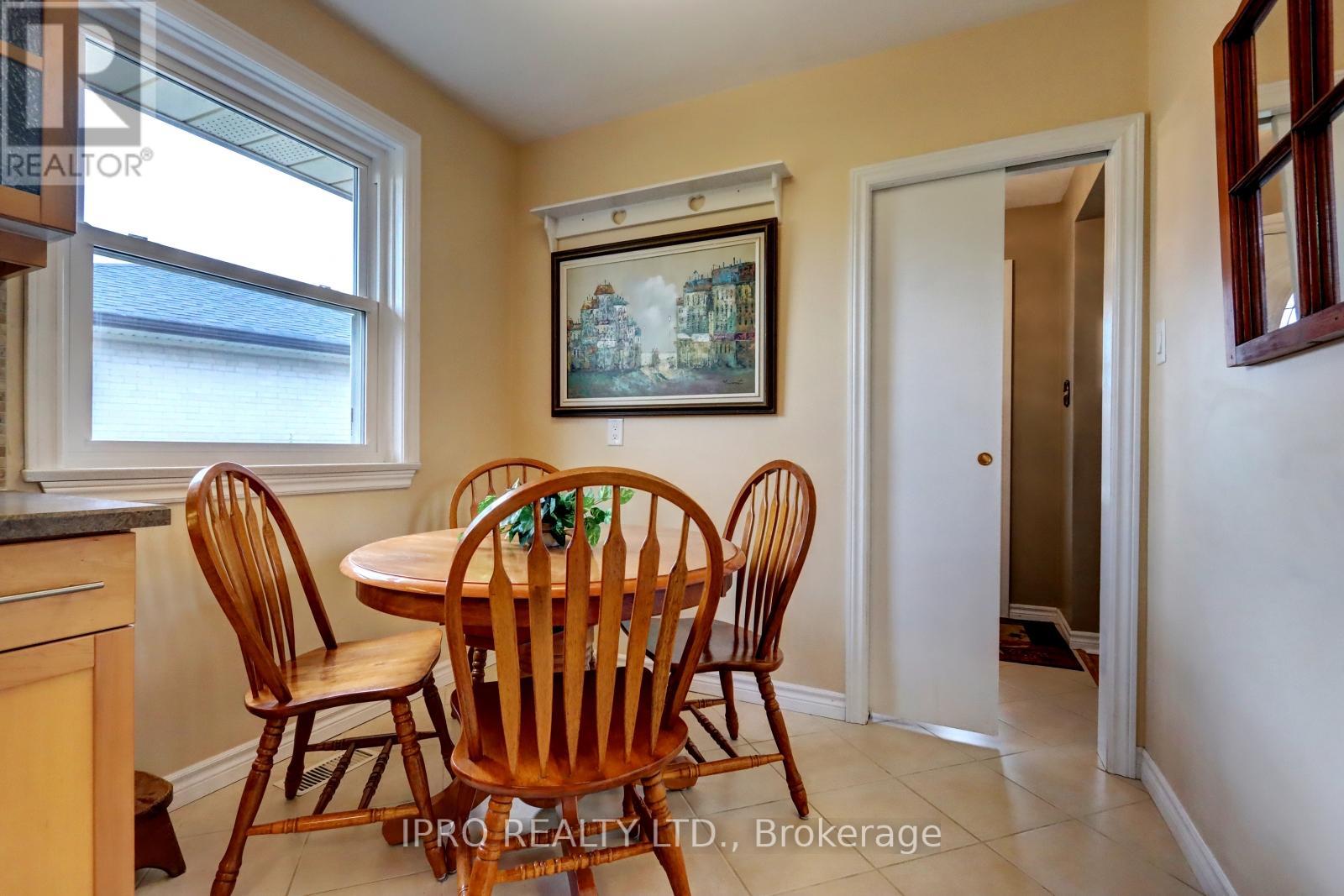10 Chestnut Avenue, Brampton, Ontario  L6X 2A5 - Photo 16 - W12142278