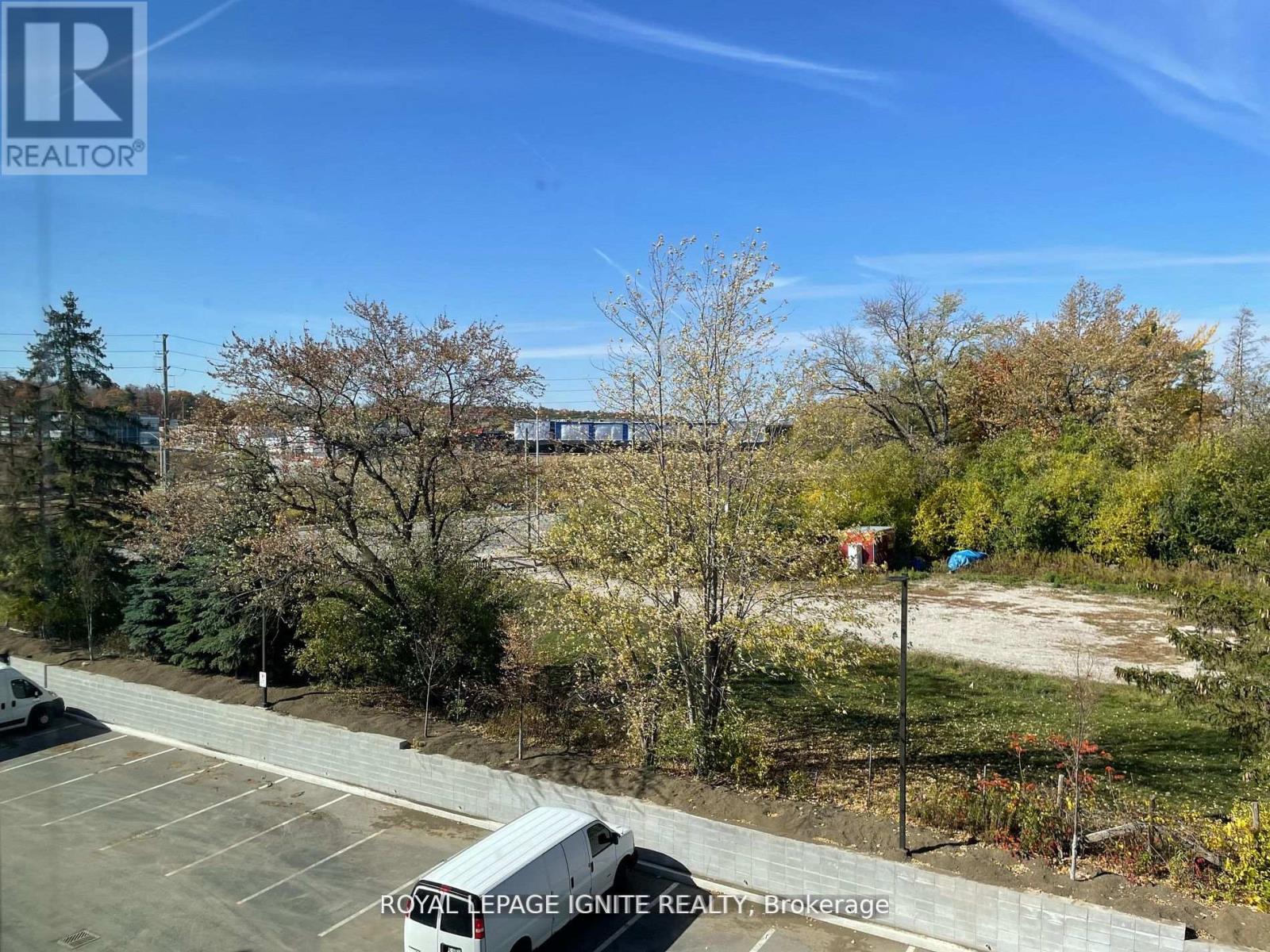 306 - 1670 North Service Road E, Oakville (Qe Queen Elizabeth), Ontario  L6H 7G3 - Photo 7 - W12207941