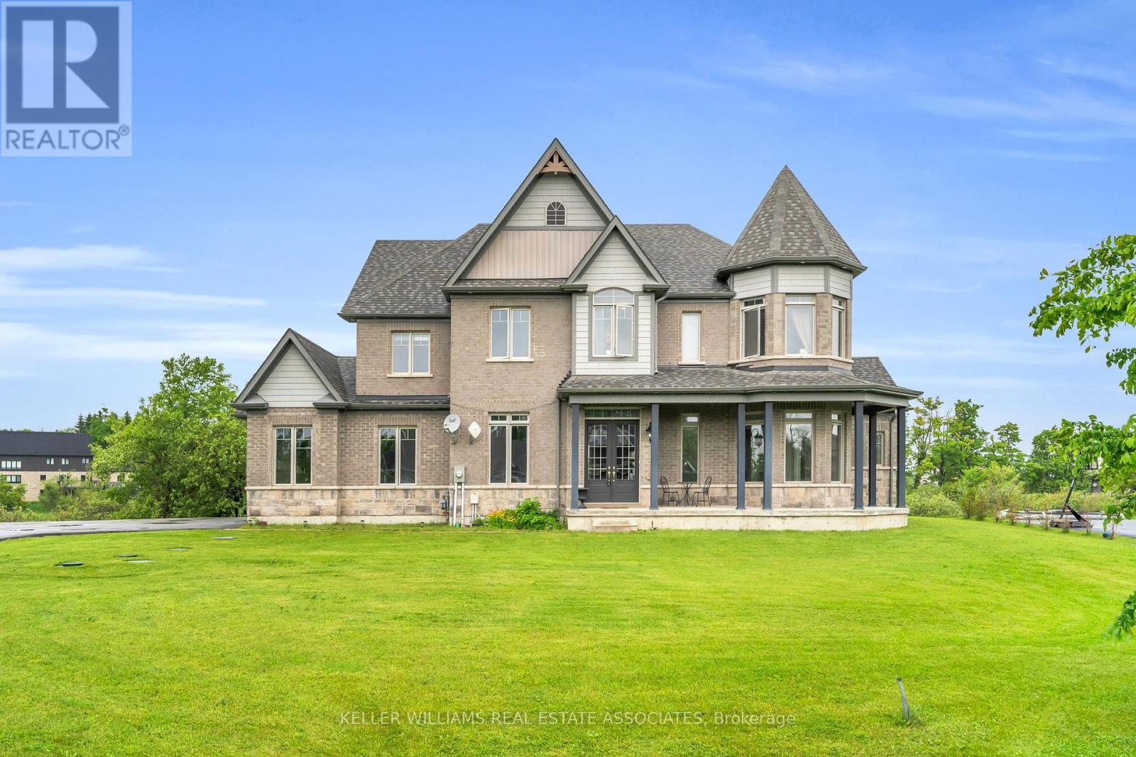 7 Country Meadows Drive, Amaranth, Ontario  L9V 3T8 - Photo 3 - X12207202