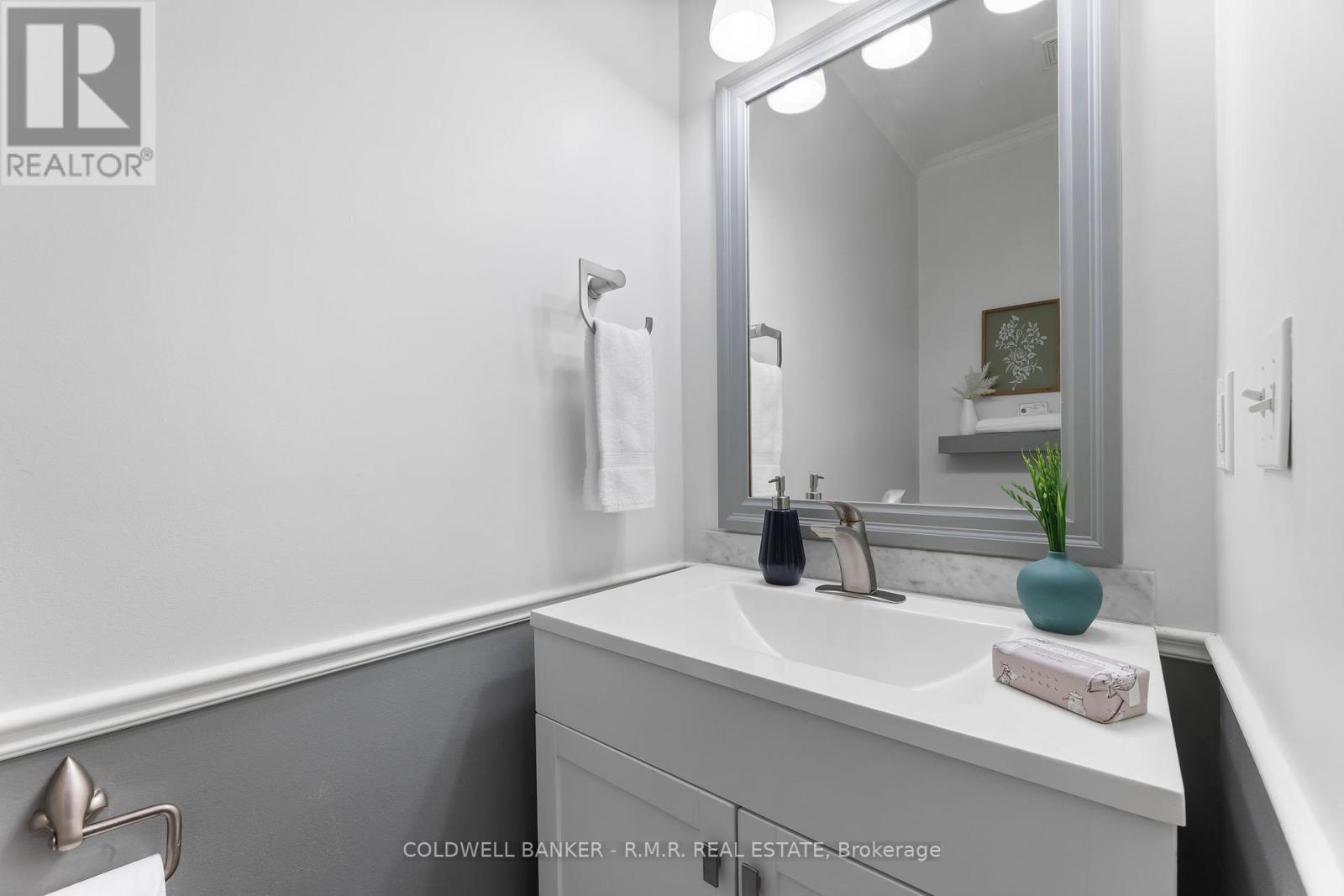 42 Ipswich Place, Whitby, Ontario  L1M 2K1 - Photo 34 - E12208900