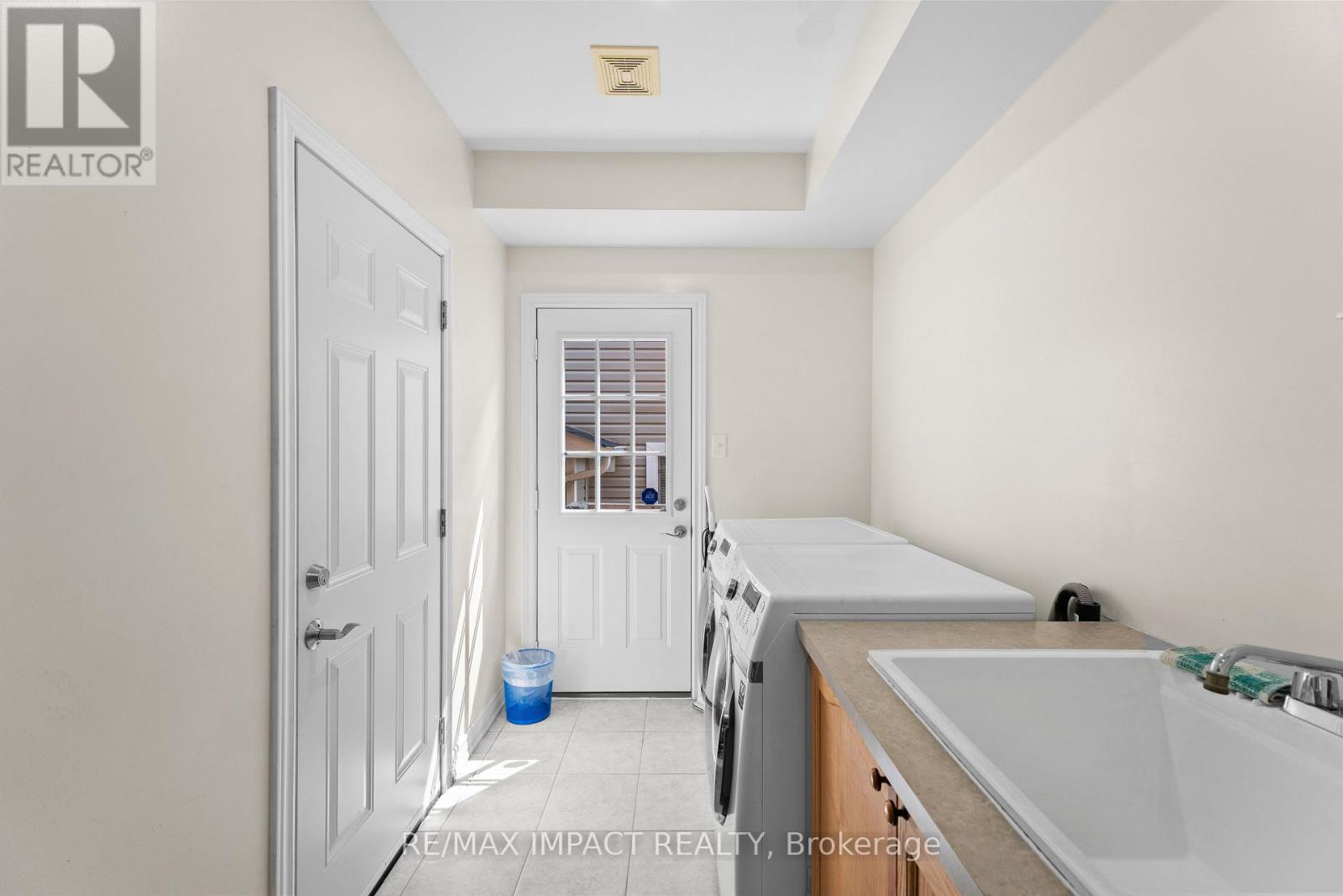 1615 Coldstream Drive, Oshawa, Ontario  L1K 3B5 - Photo 13 - E12208918