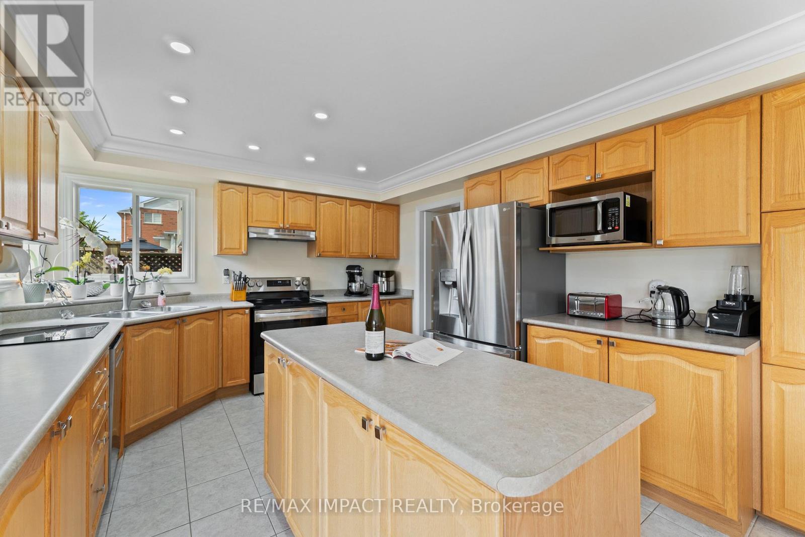 1615 Coldstream Drive, Oshawa, Ontario  L1K 3B5 - Photo 8 - E12208918