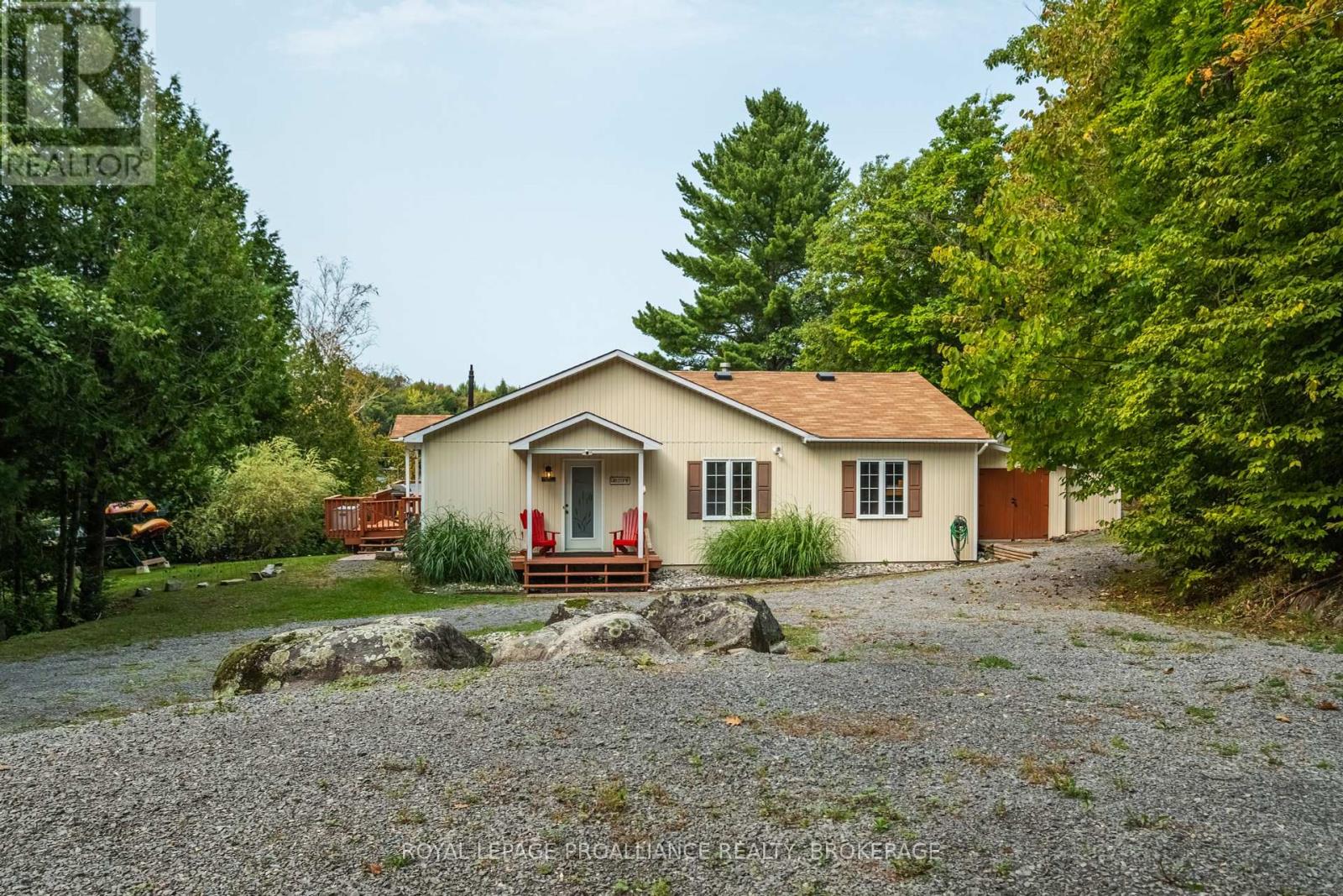 1238 Big Gull Lane, Frontenac (Frontenac Centre), Ontario  K0H 1B0 - Photo 3 - X12208974
