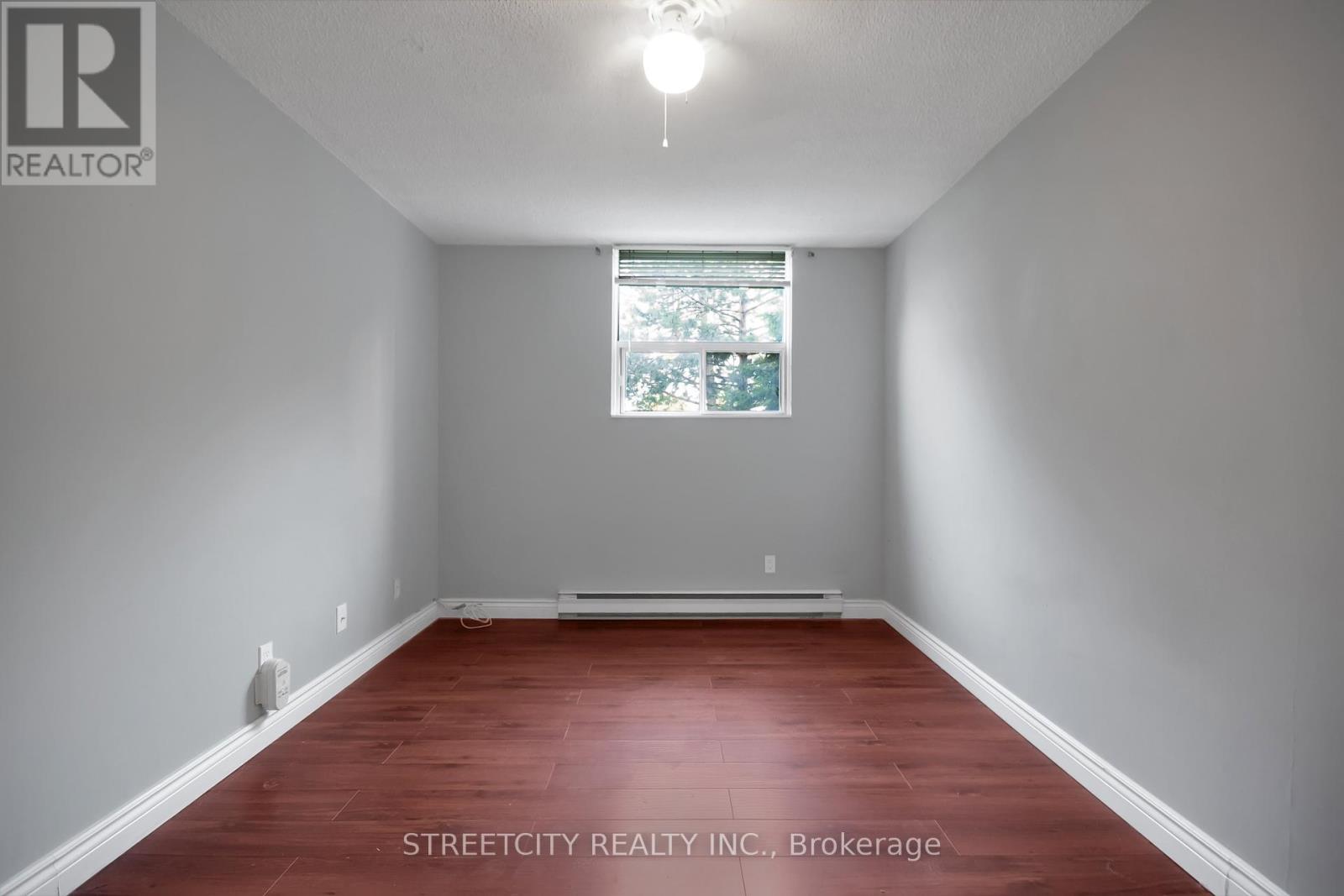 Photo 13 of 31 for 109 - 1103 Jalna Boulevard