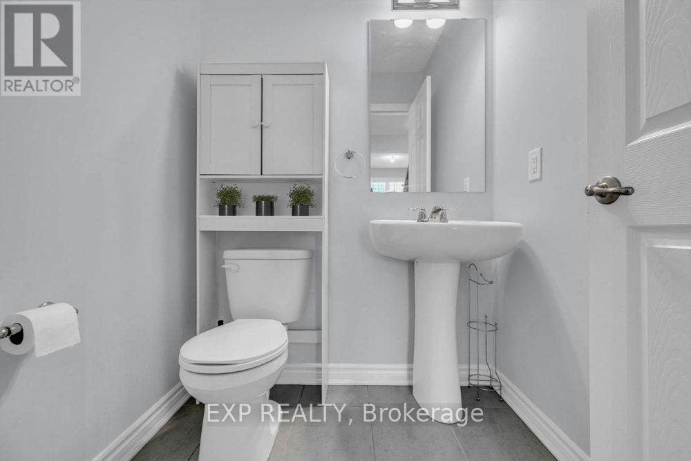 260 Sweetvalley Drive, Ottawa, Ontario  K4A 5J5 - Photo 10 - X12208982
