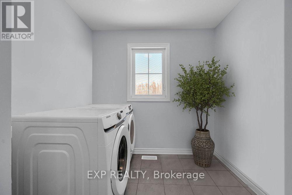 260 Sweetvalley Drive, Ottawa, Ontario  K4A 5J5 - Photo 21 - X12208982