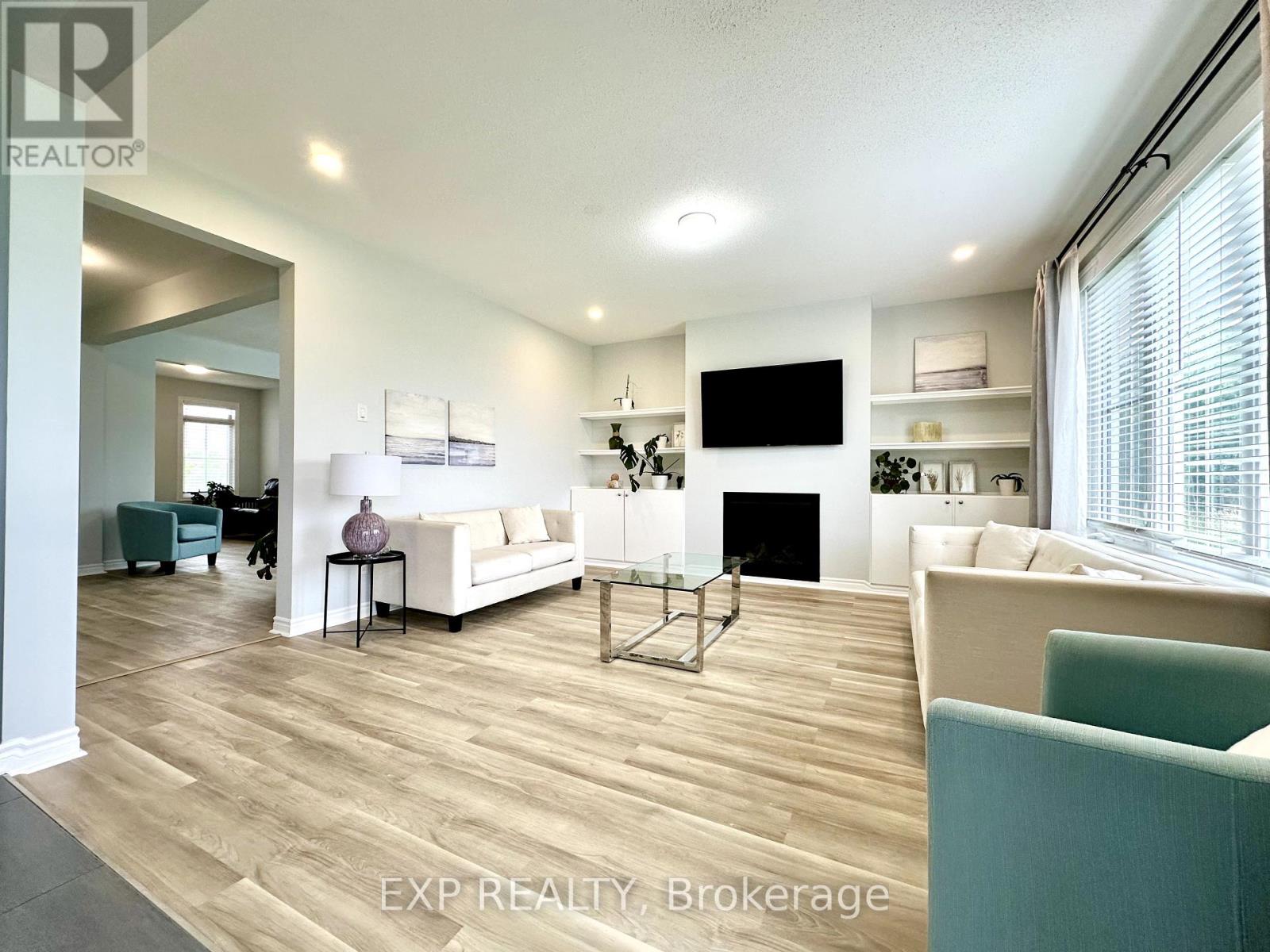 260 Sweetvalley Drive, Ottawa, Ontario  K4A 5J5 - Photo 4 - X12208982
