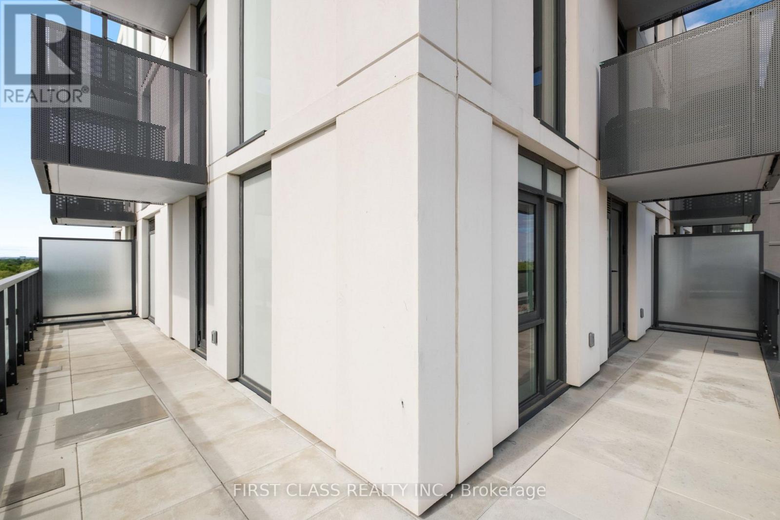 922 - 500 Wilson Avenue, Toronto, Ontario  M3H 5Y9 - Photo 4 - C12154367