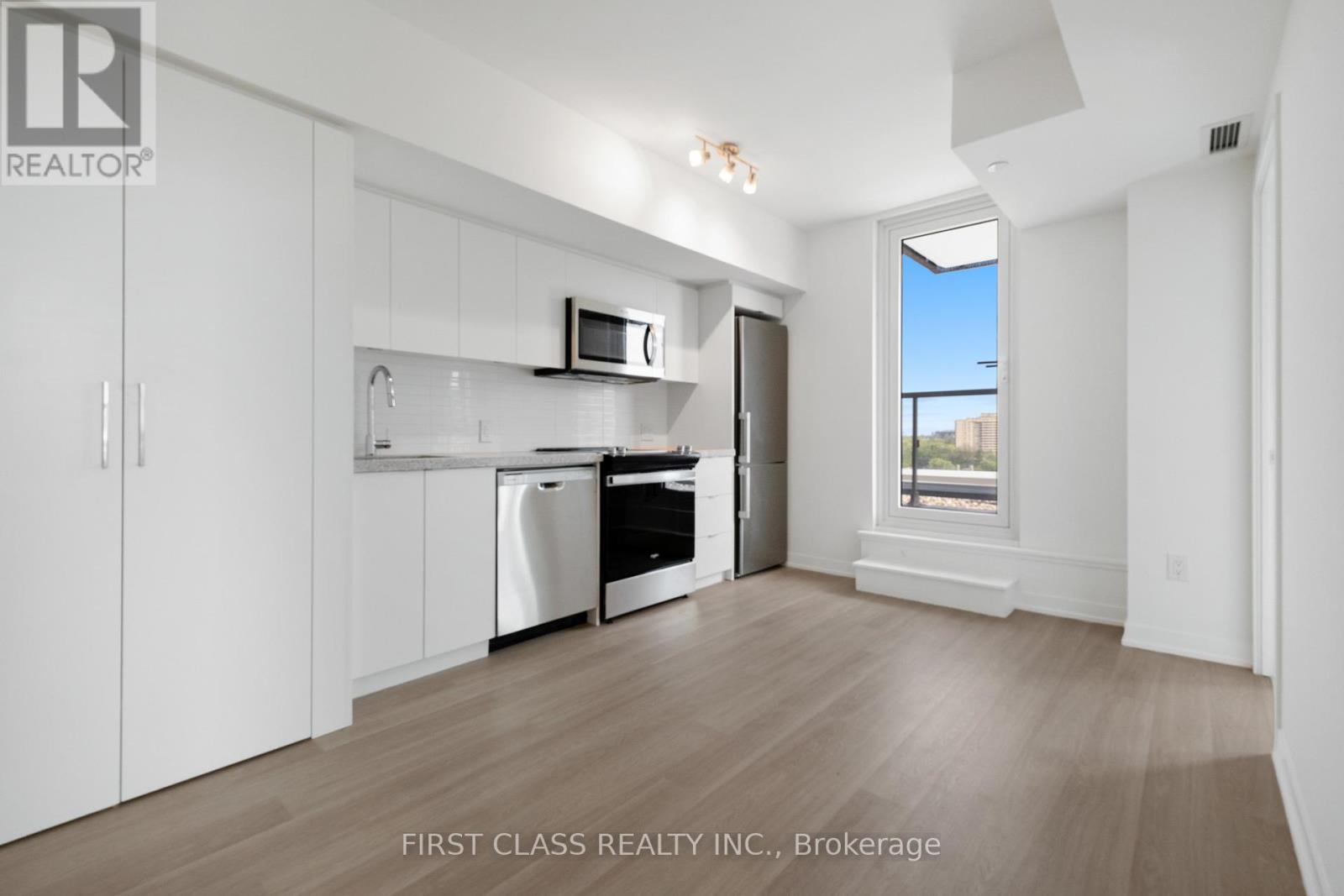 922 - 500 Wilson Avenue, Toronto, Ontario  M3H 5Y9 - Photo 9 - C12154367