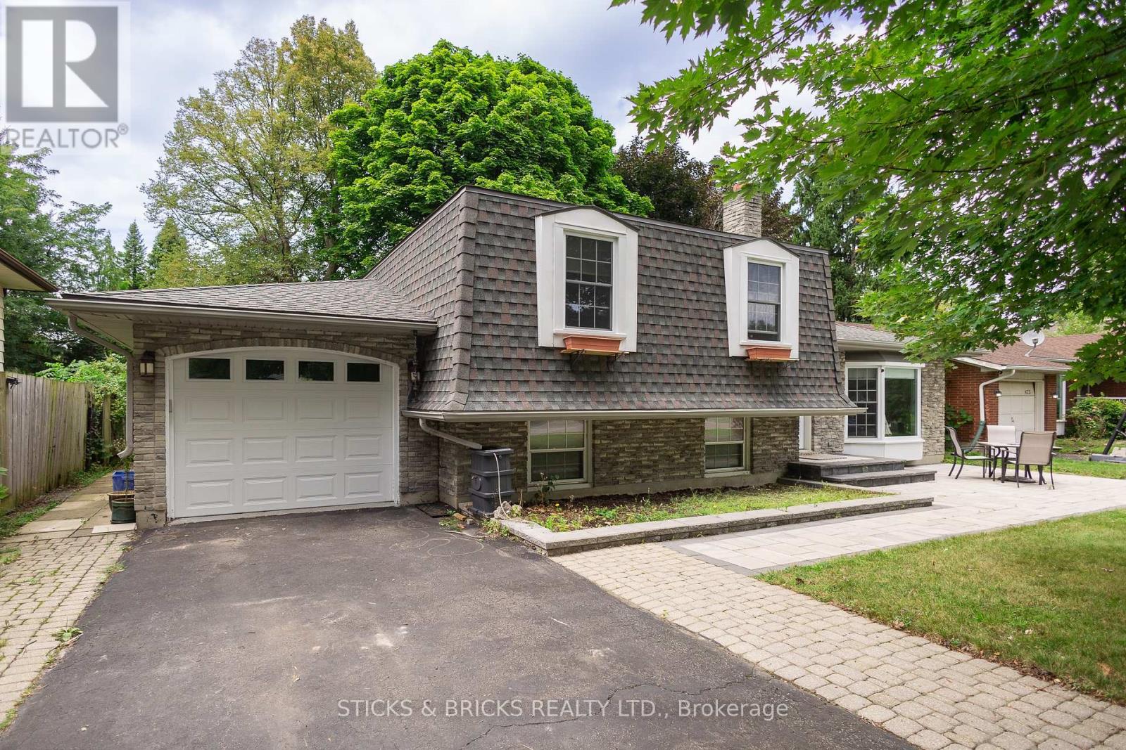 477 Dorchester Street, Niagara-On-The-Lake (Town), Ontario  L0S 1J0 - Photo 4 - X12208971