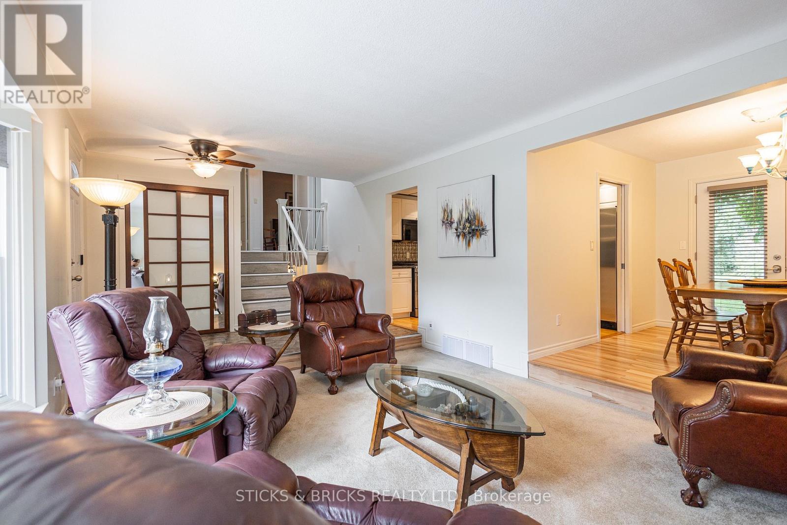 477 Dorchester Street, Niagara-On-The-Lake (Town), Ontario  L0S 1J0 - Photo 8 - X12208971