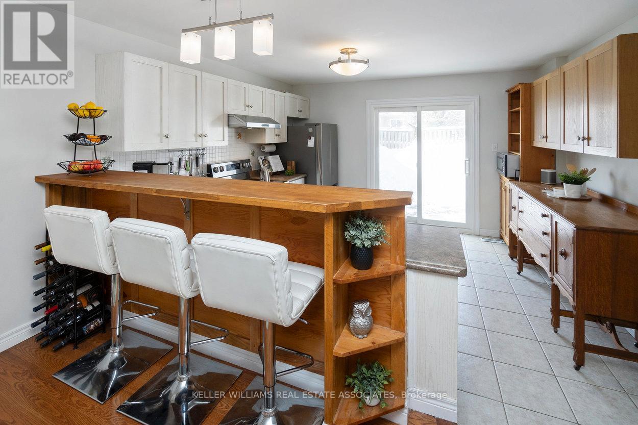 23 Rachlin Drive, Halton Hills, Ontario  L7J 3A9 - Photo 8 - W12161636