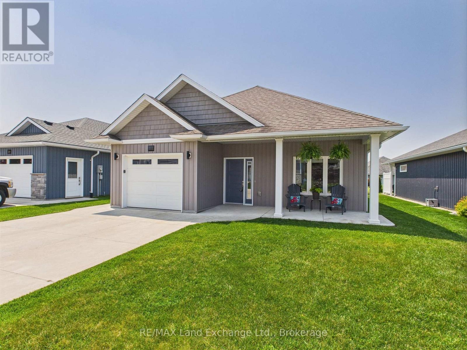 131 - 317 Lewis Road, Huron-Kinloss, Ontario  N2Z 0A4 - Photo 2 - X12208930