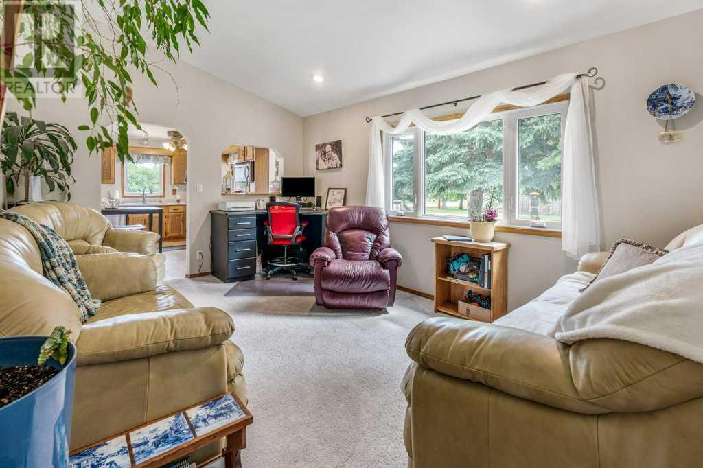 304 Edward Street, Monarch, Alberta  T0L 1S0 - Photo 8 - A2229484