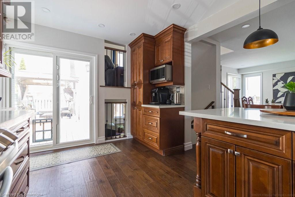 47 Ryans Way, Waterdown, Ontario  L8B 1B4 - Photo 8 - 40738454