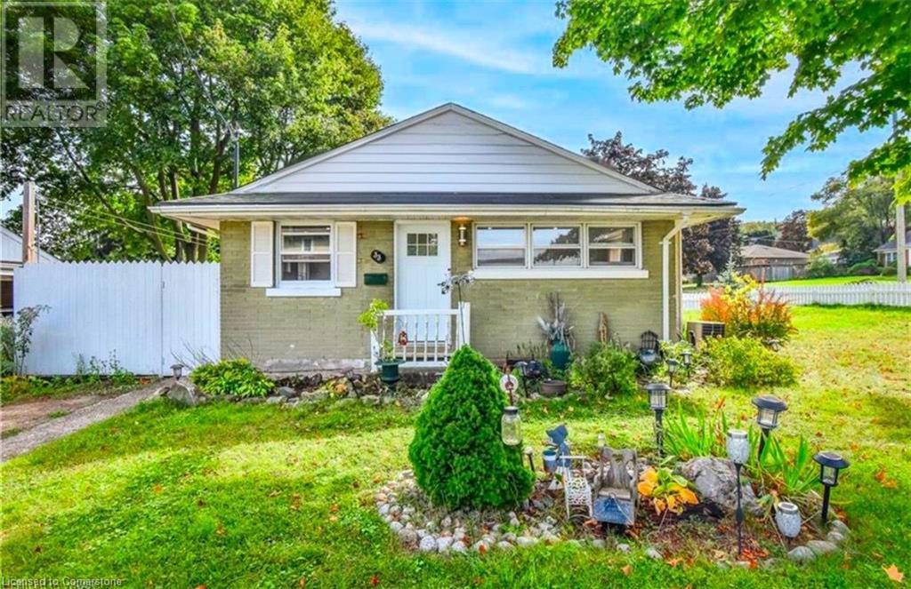 33 THIRD Avenue, Cambridge, Ontario