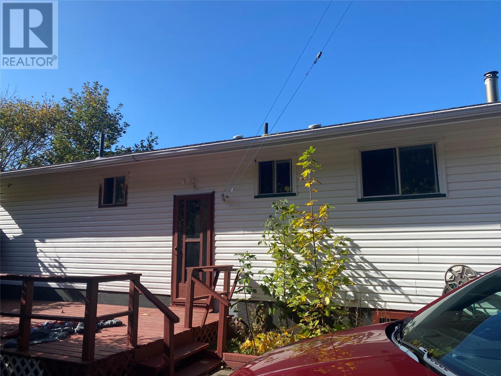 Property at 180 Freshwater Crescent image 2