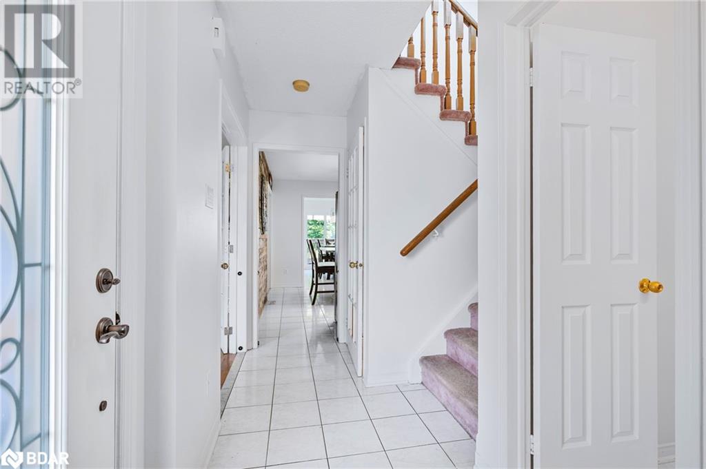 22 Bishop Drive, Barrie, Ontario  L4N 6Y6 - Photo 4 - 40734041