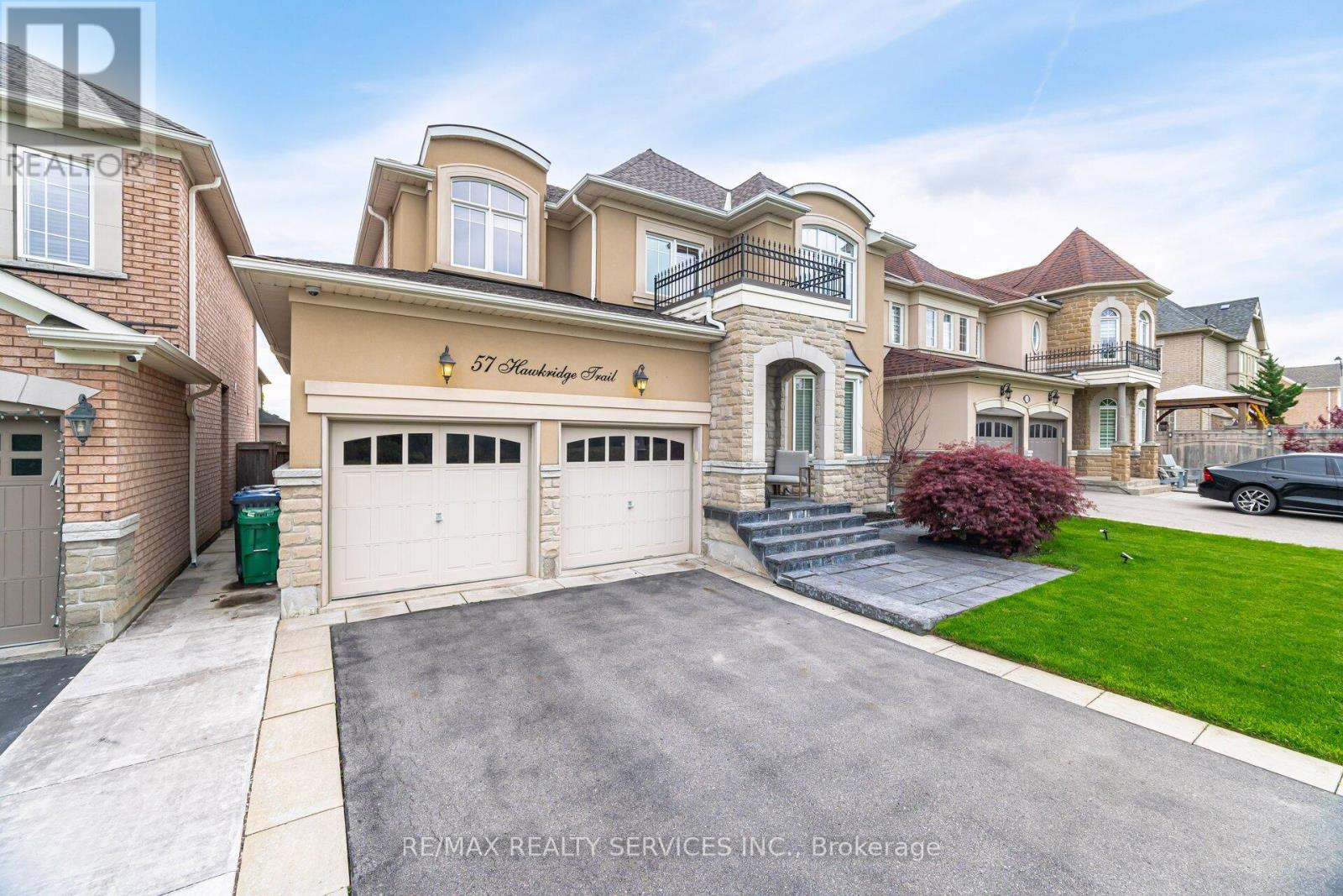 57 Hawkridge Trail, Brampton, Ontario  L6P 2T6 - Photo 3 - W12154296