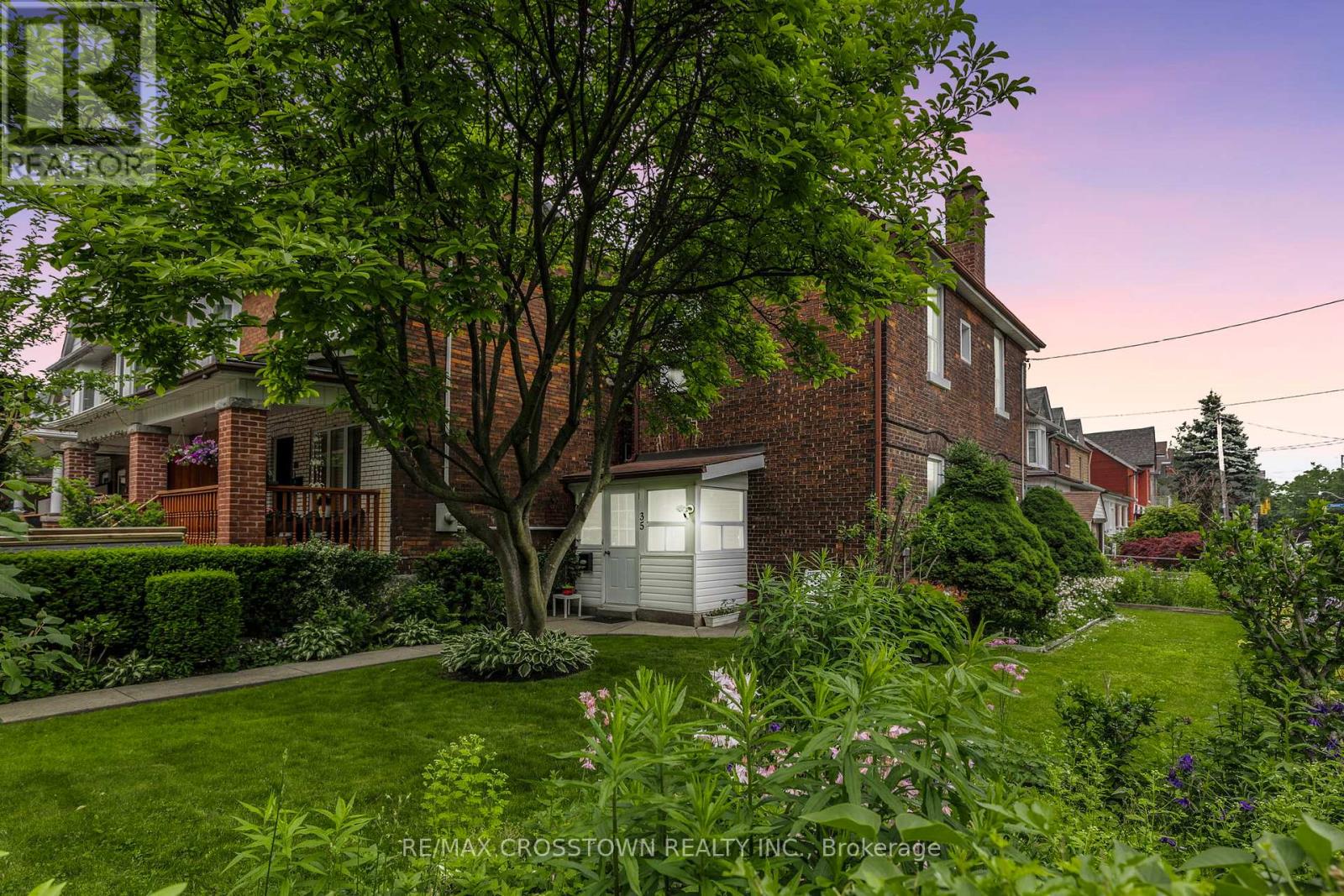 35 Edith Avenue, Toronto, Ontario  M6P 3T5 - Photo 1 - W12207274