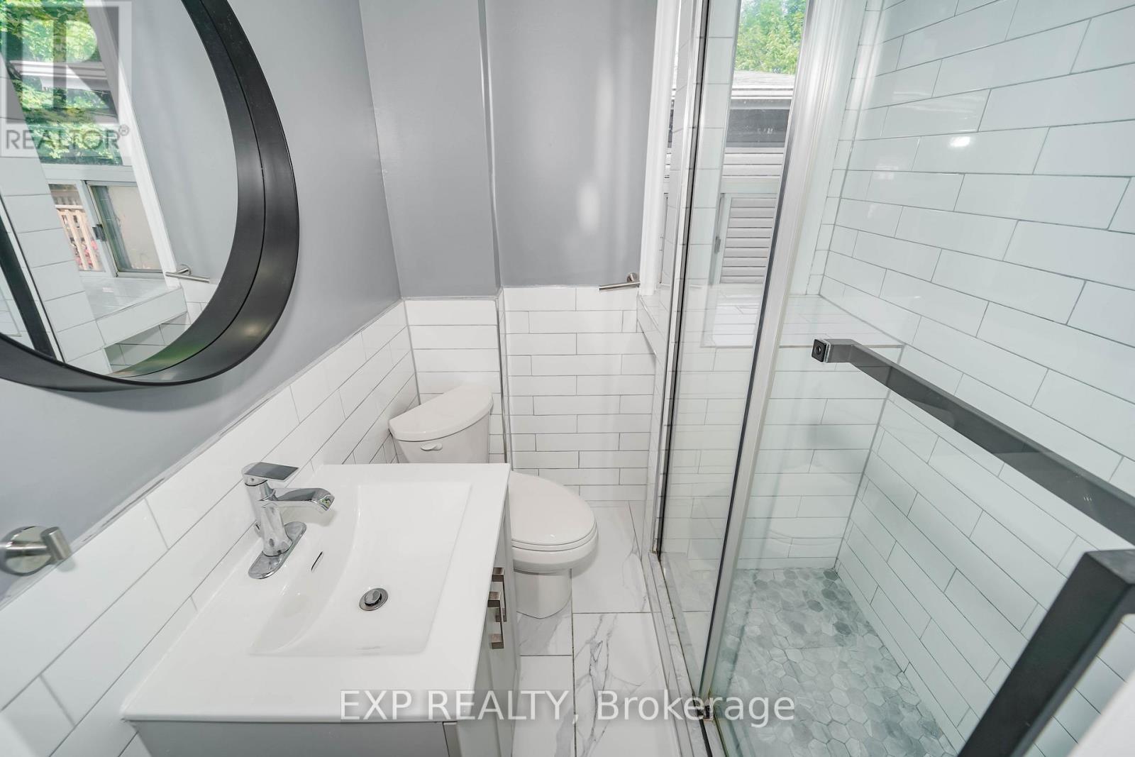 4 Northumberland Street, Toronto, Ontario  M6H 1P7 - Photo 27 - W12208508