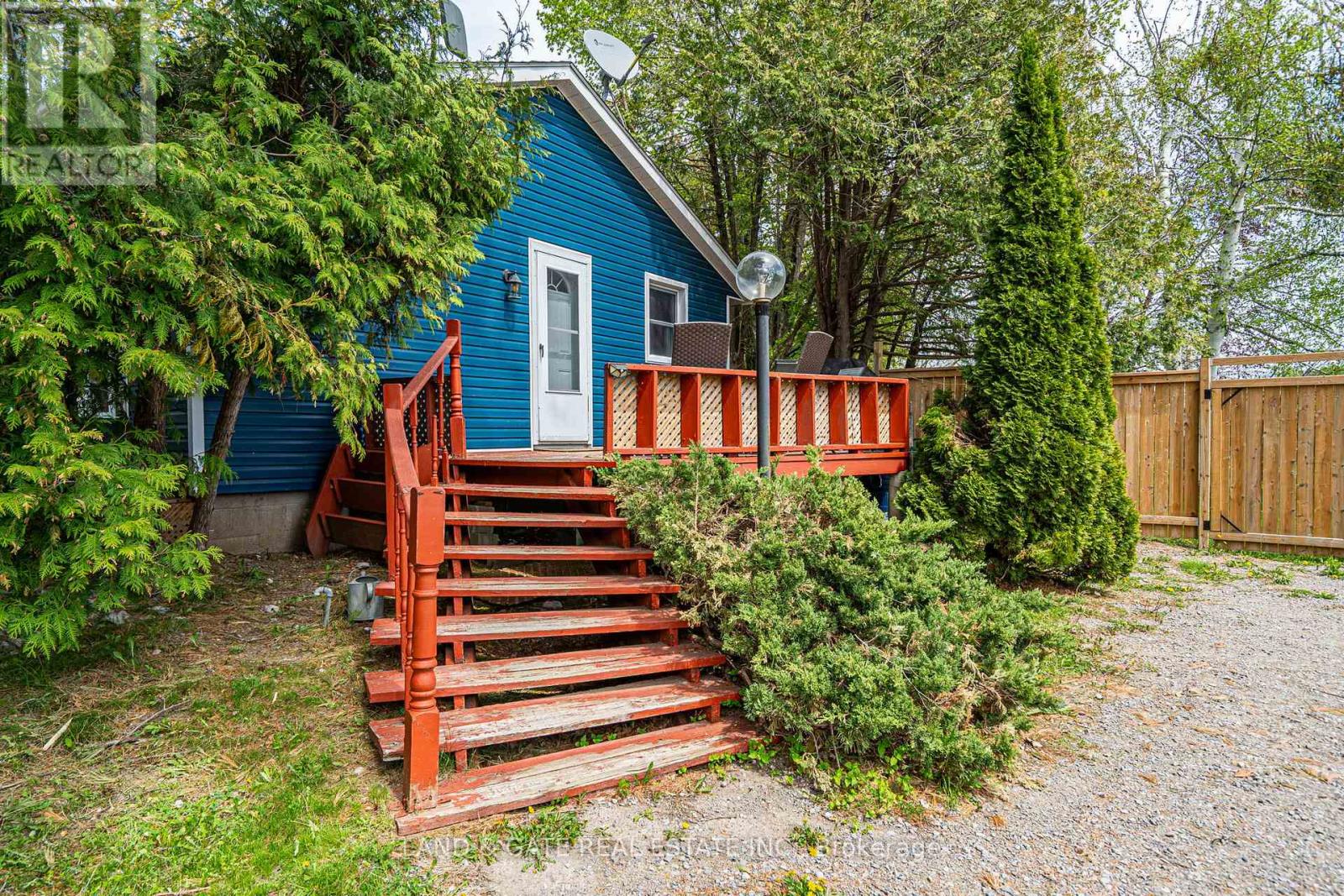 2421 Upper Chemong Drive, Selwyn, Ontario  K0L 2H0 - Photo 21 - X12151222