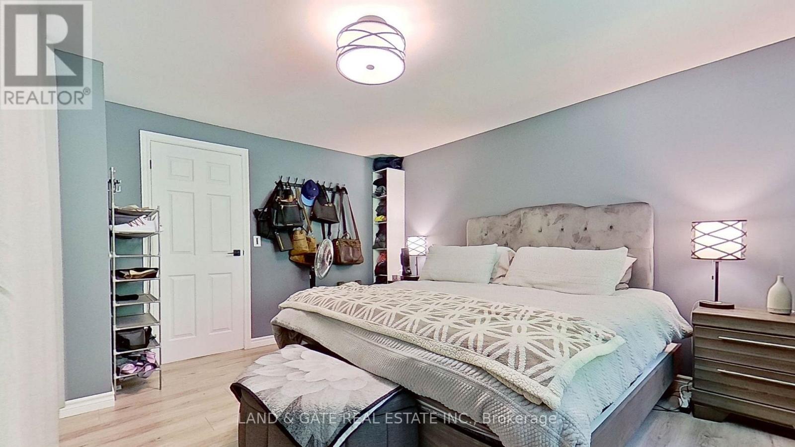 92 Murray Street, Quinte West, Ontario  K8V 2E7 - Photo 23 - X12065612