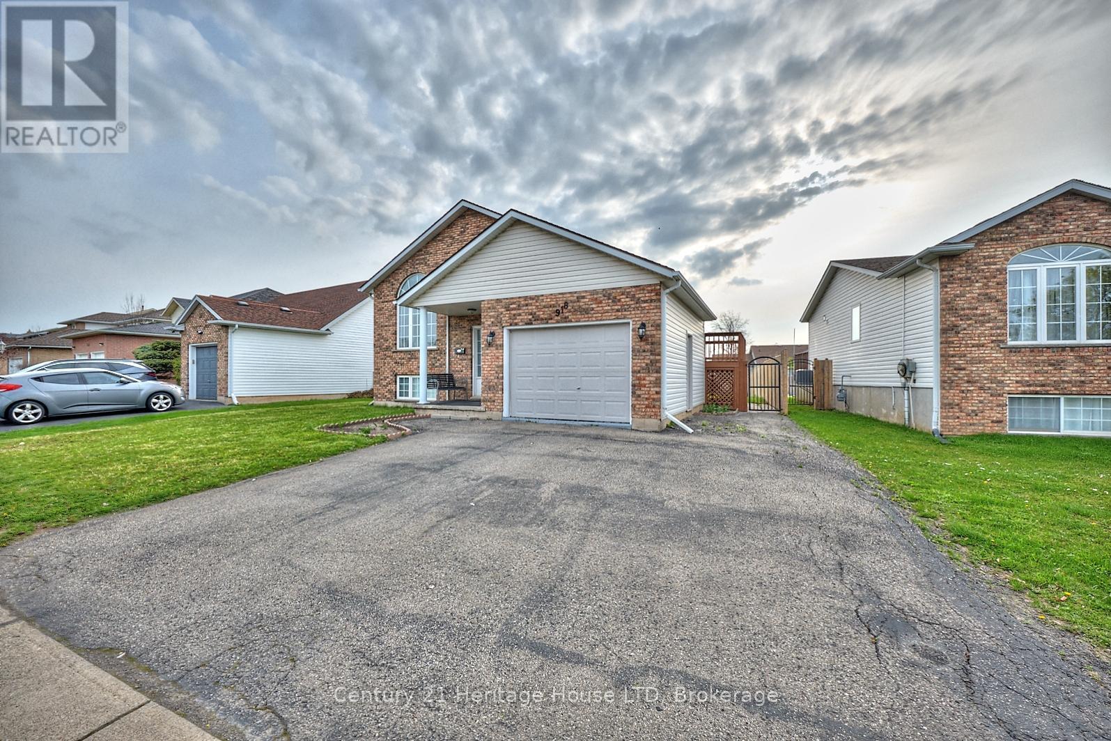 918 Concession Road, Fort Erie, Ontario  L2A 6B8 - Photo 32 - X12113077