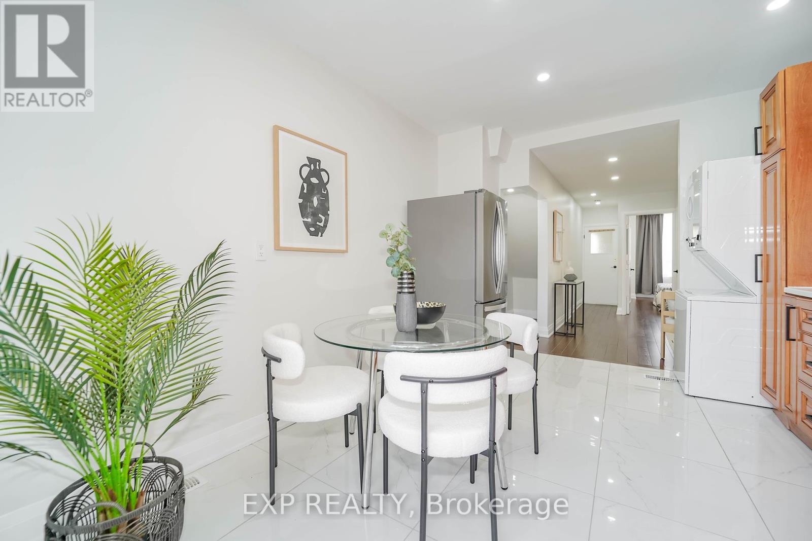 4 Northumberland Street, Toronto, Ontario  M6H 1P7 - Photo 8 - W12208508