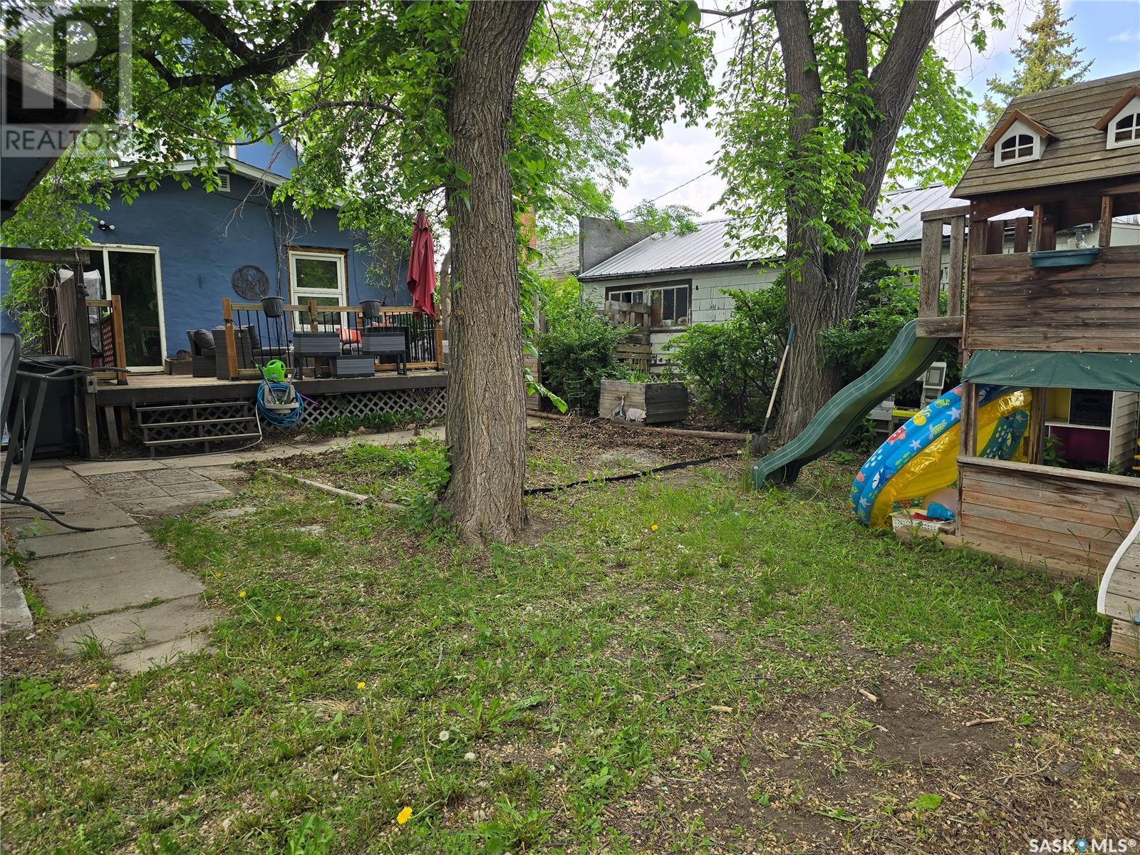 118 9th Street, Weyburn, Saskatchewan  S4H 1E7 - Photo 26 - SK007524