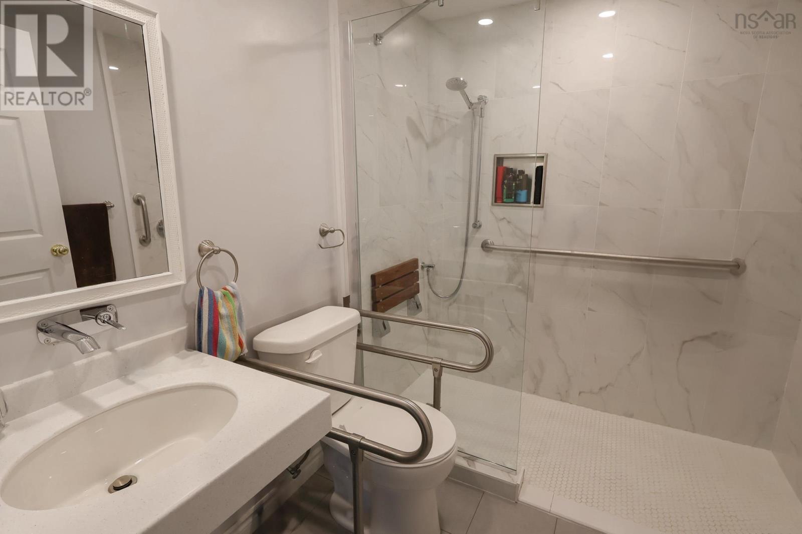 247 Seasons Drive, Bridgewater, Nova Scotia  B4V 3W1 - Photo 17 - 202512305