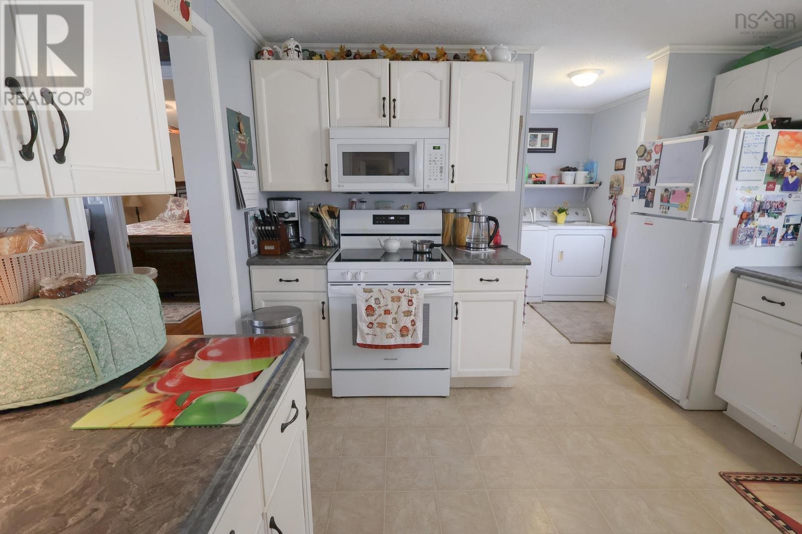 247 Seasons Drive, Bridgewater, Nova Scotia  B4V 3W1 - Photo 6 - 202512305