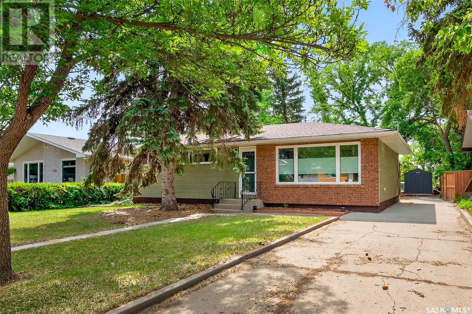 1221 Grace STREET, moose jaw, Saskatchewan