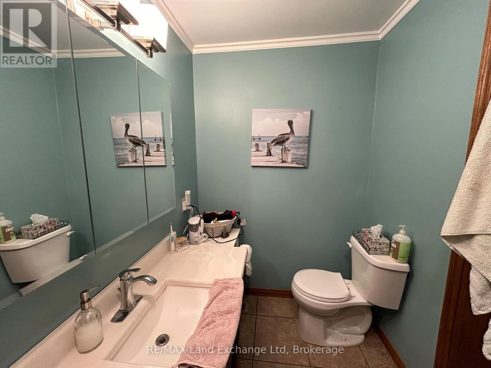 1 A Crawford Street, North Huron, Ontario  N0G 2W0 - Photo 22 - X12035127