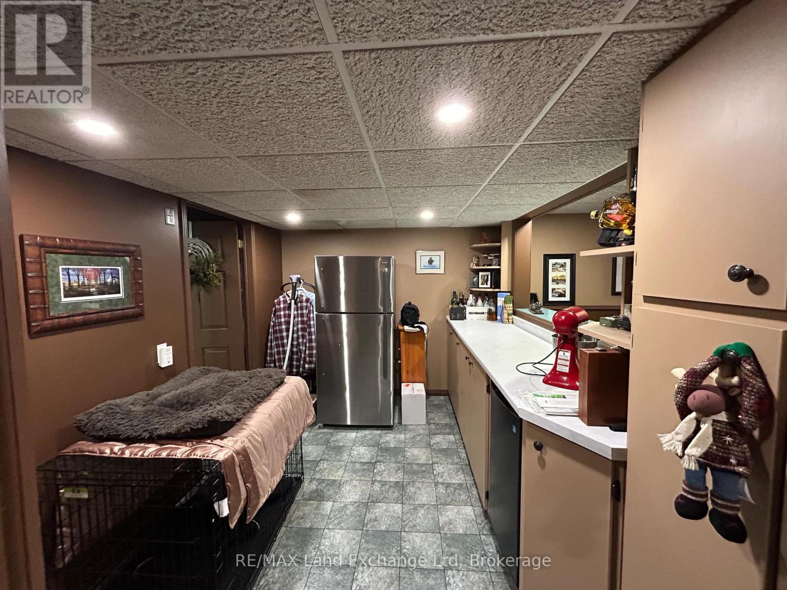 1 A Crawford Street, North Huron, Ontario  N0G 2W0 - Photo 28 - X12035127