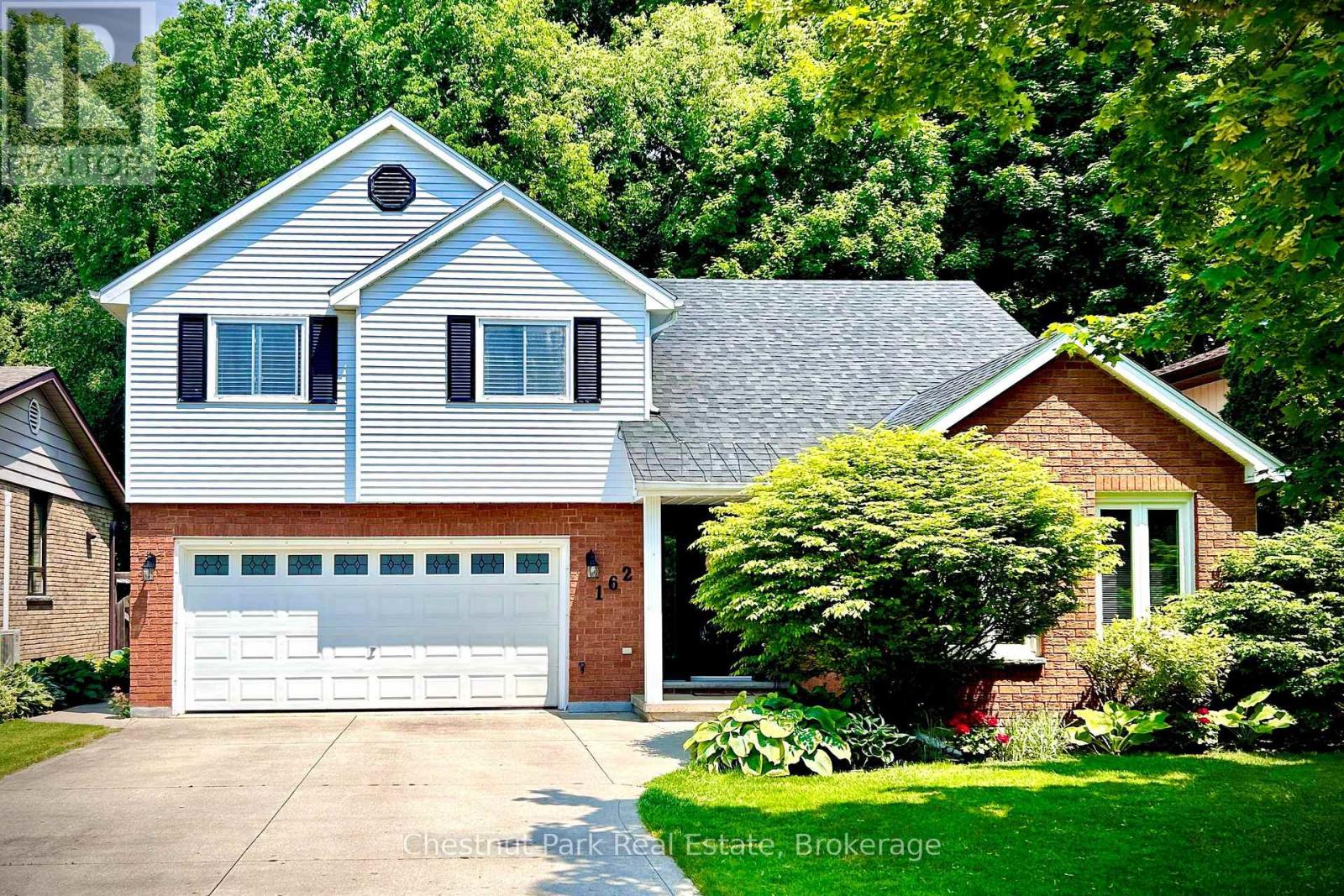 162 5TH AVENUE E, Owen Sound, Ontario