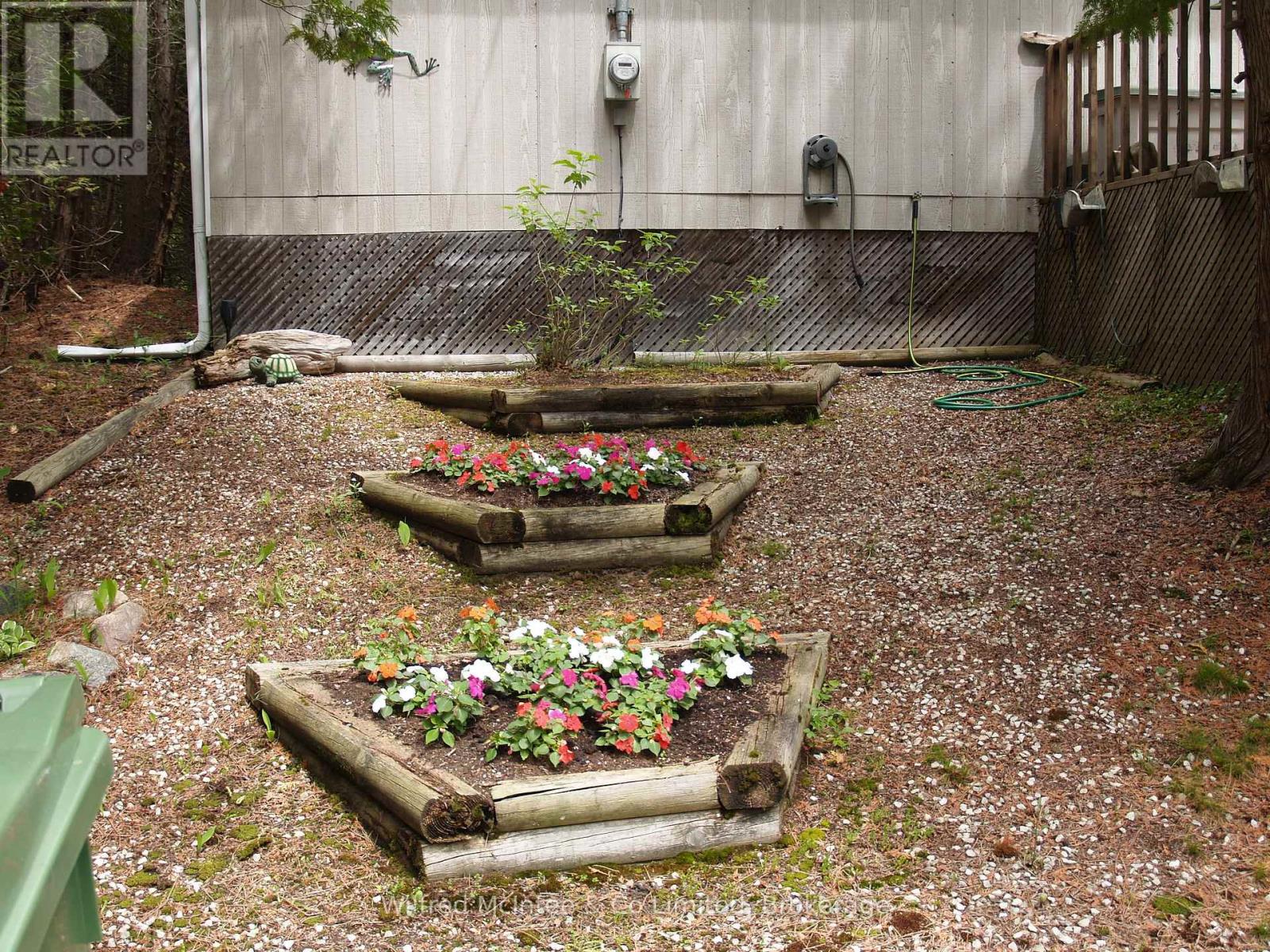 278 Ogimah Road W, South Bruce Peninsula, Ontario  N0H 2G0 - Photo 4 - X12206794