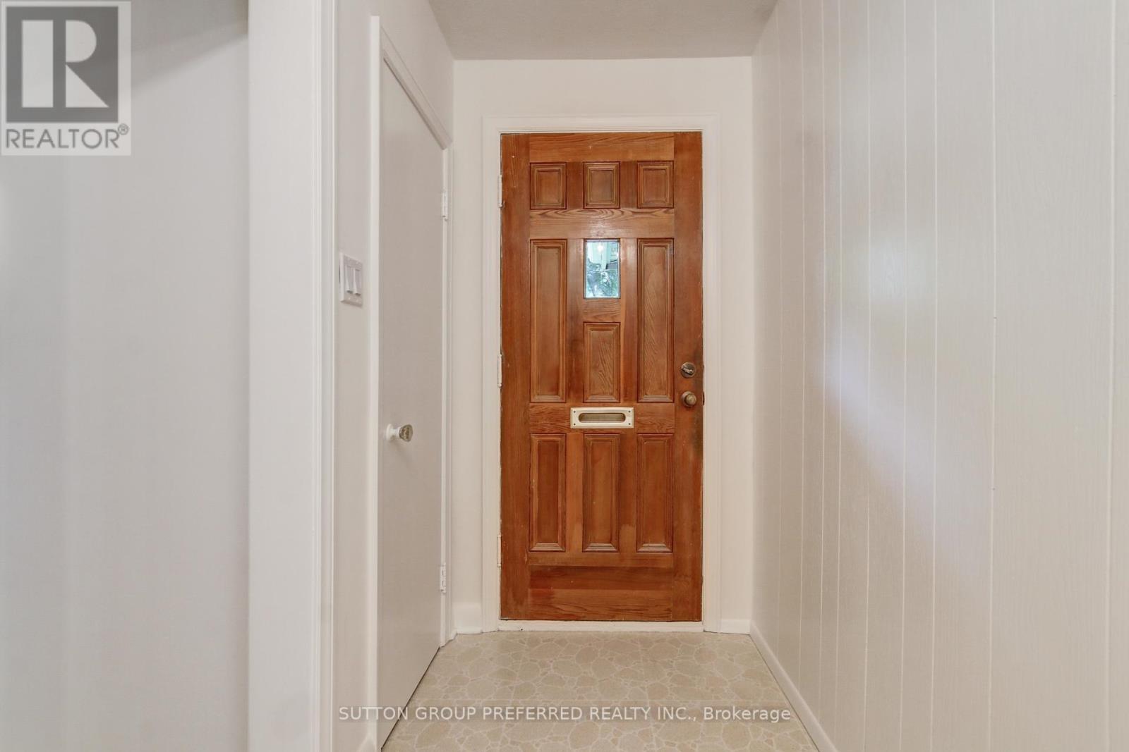 Photo 3 of 28 for 388 Colville Boulevard