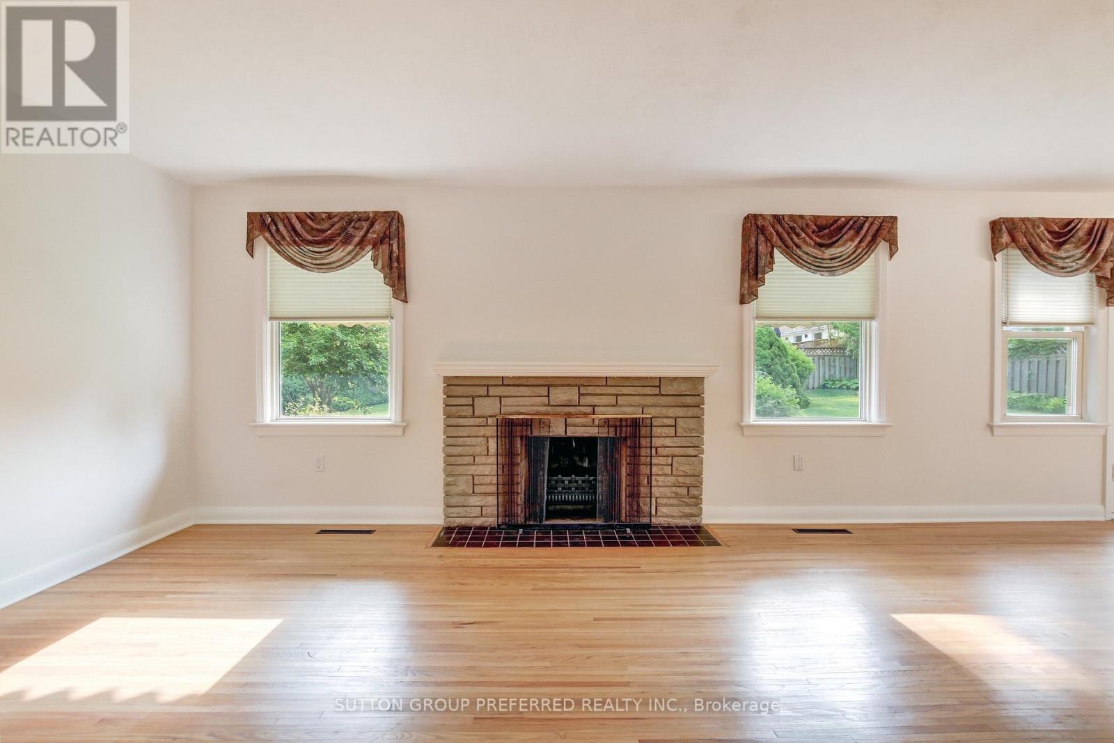 388 Colville Boulevard, London South (South B), Ontario  N6K 2J5 - Photo 4 - X12206175
