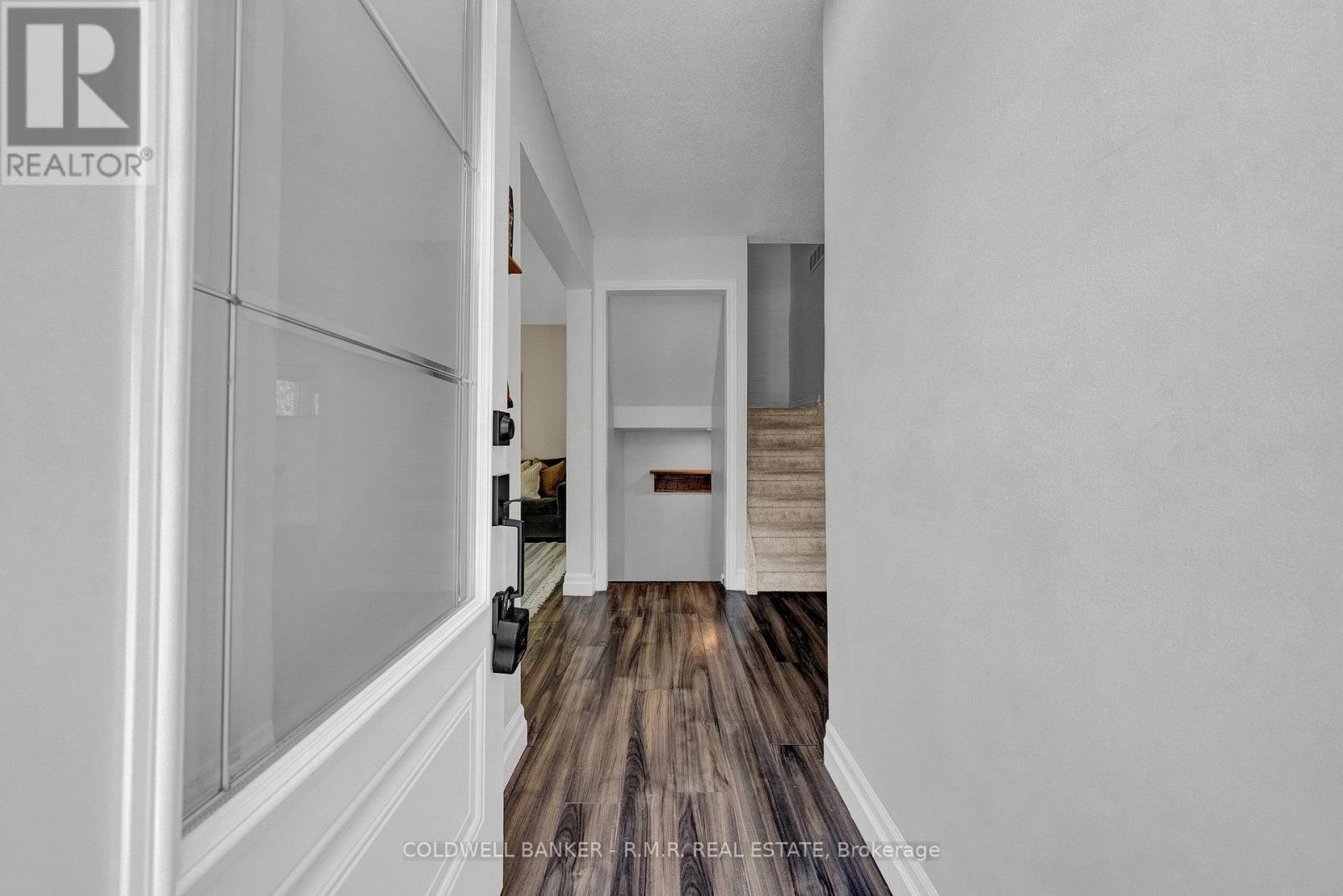 486 Neptune Court, Oshawa (Lakeview), Ontario  L1J 6E1 - Photo 4 - E12209064