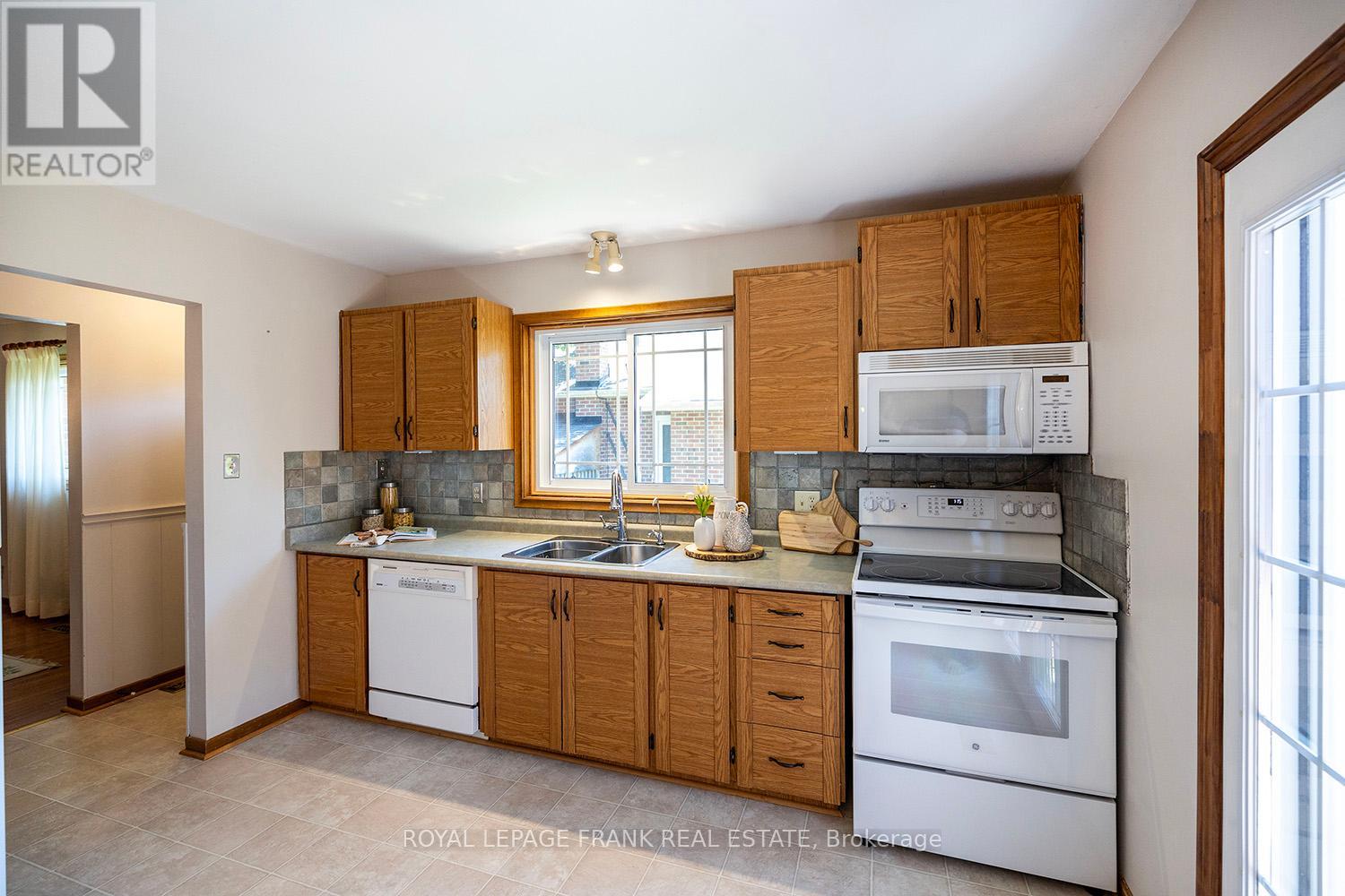 13 Country Lane, Brock (Cannington), Ontario  L0E 1E0 - Photo 13 - N12209086