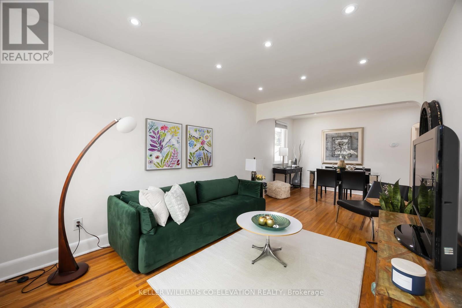 383 Rimilton Avenue, Toronto, Ontario  M8W 2G1 - Photo 2 - W12197277