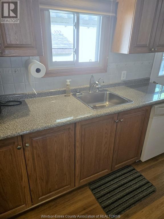 125 Steven Court, Essex, Ontario  N8M 2A2 - Photo 5 - 25014617
