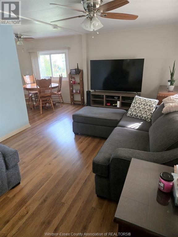 125 Steven Court, Essex, Ontario  N8M 2A2 - Photo 3 - 25014617